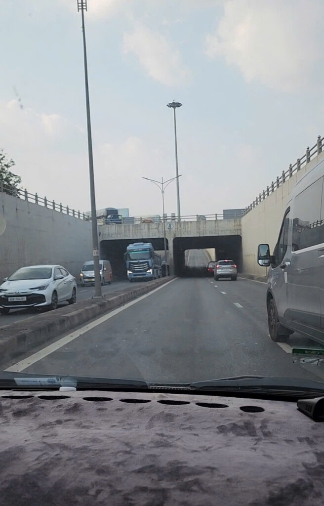 hoclaixebienhoa.com bổ túc tay lái đường trường